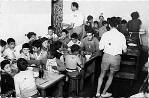 VILLE D ORAN ORE LUCHON 1954 LE REFECTOIRE N02